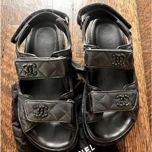 RARE CHANEL NAVY DAD SANDALS WITH DUST BAGS ANS SERIAL SKEW SHOWN SIZE 7